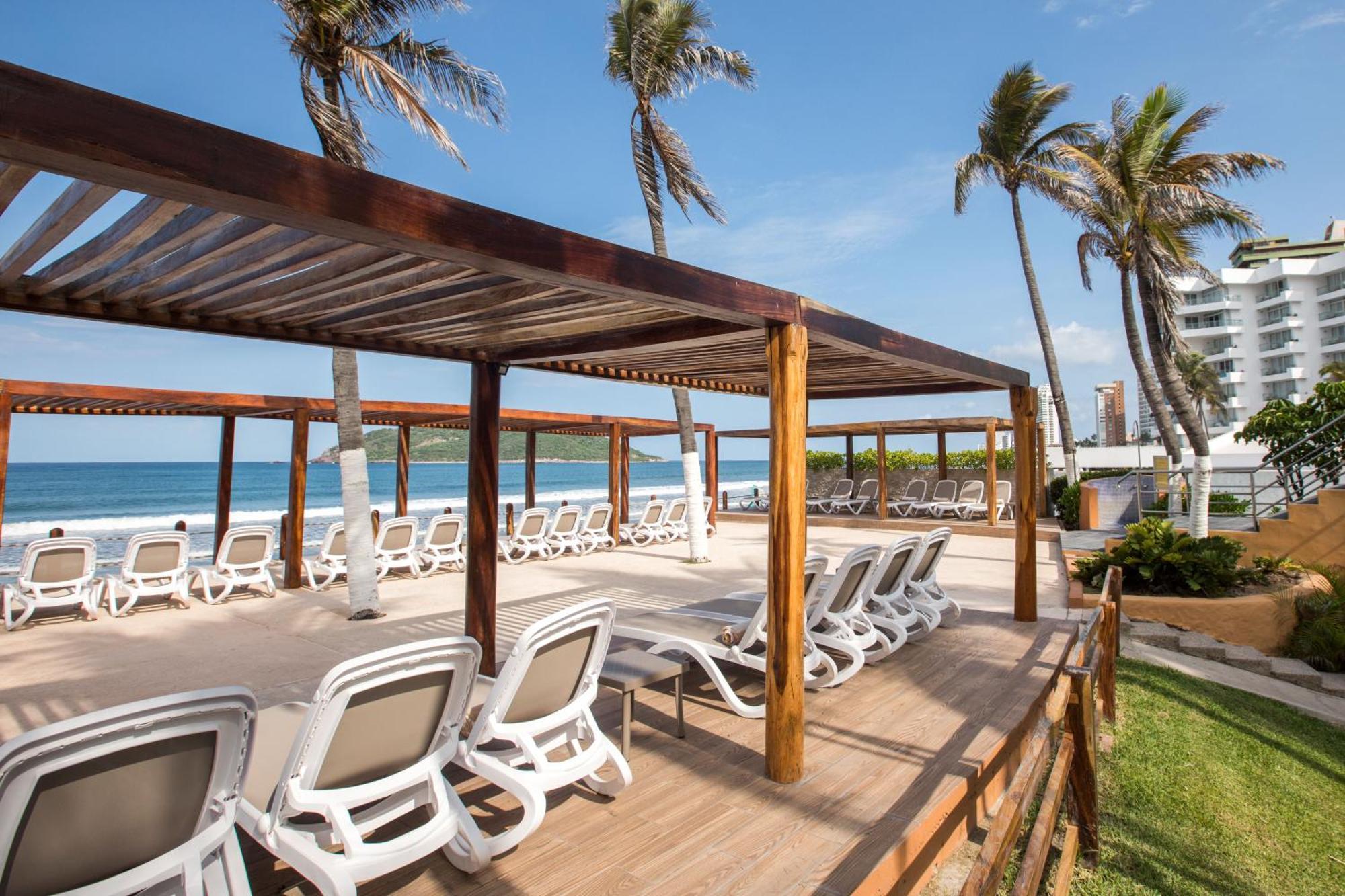 Costa De Oro Beach Hotel Mazatlán Esterno foto